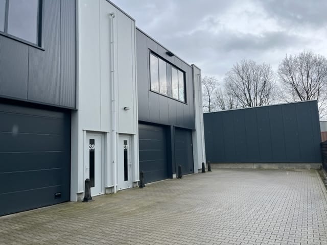 View photo 2 of Netamweg 35