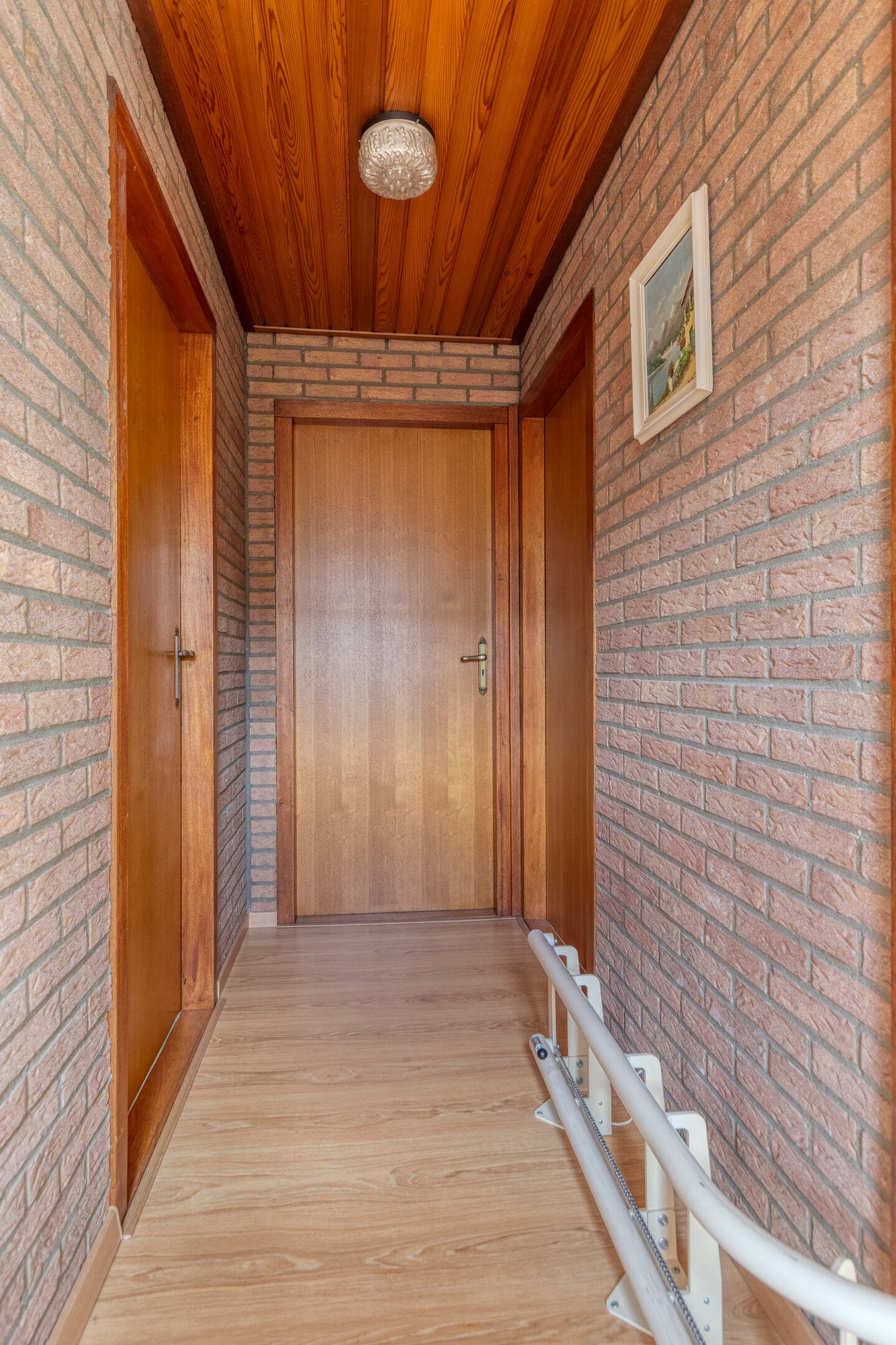 Charming Detached Home from 1905 with Renovation Potential in Quiet Brakel — 25