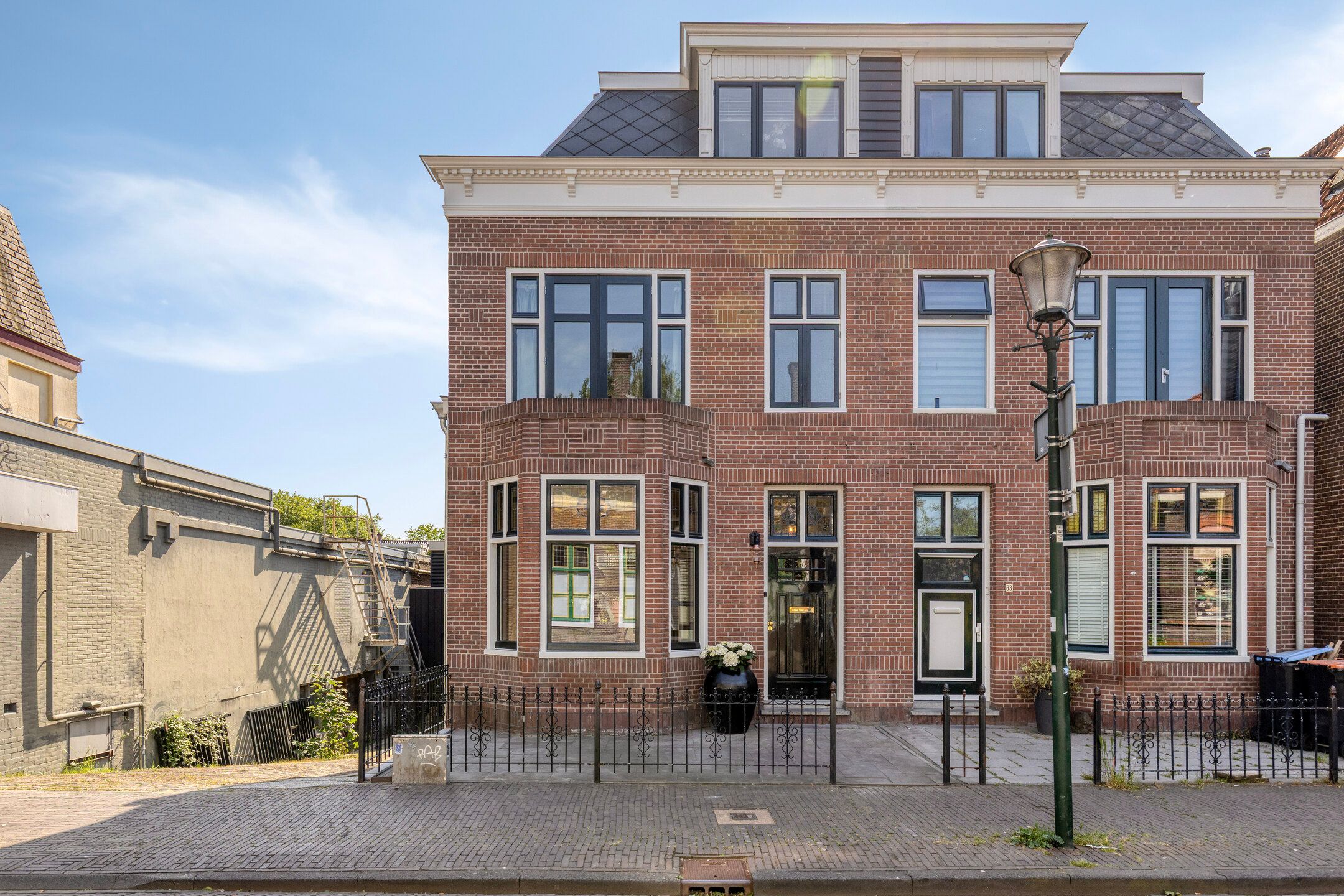 Zuiddijk 70 