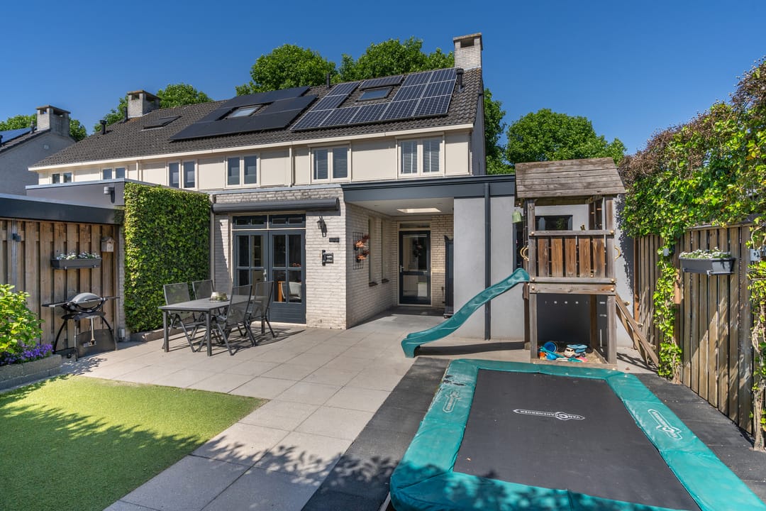 Spacious Family Home with Garden and Energy Efficiency — 22
