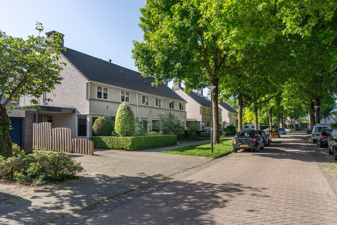 Spacious Family Home with Garden and Energy Efficiency — 28