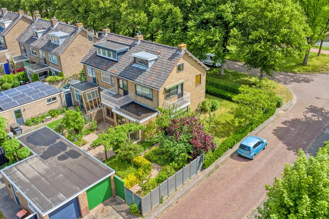 Foto 1 van Iepenlaan 1