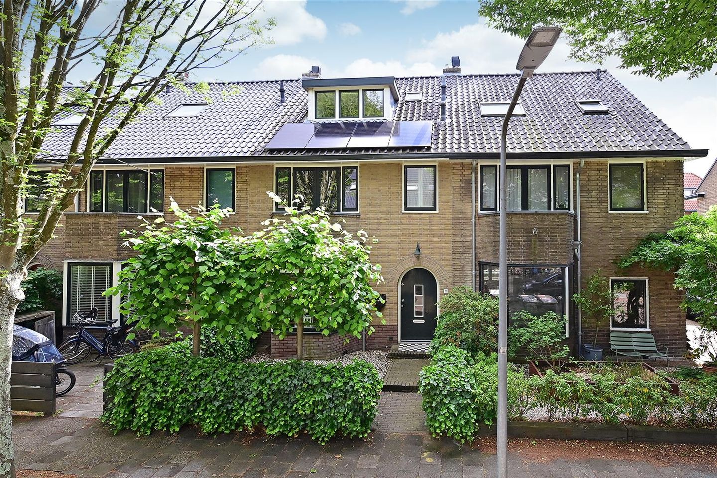 Foto 1 van Van Beuningenstraat 27