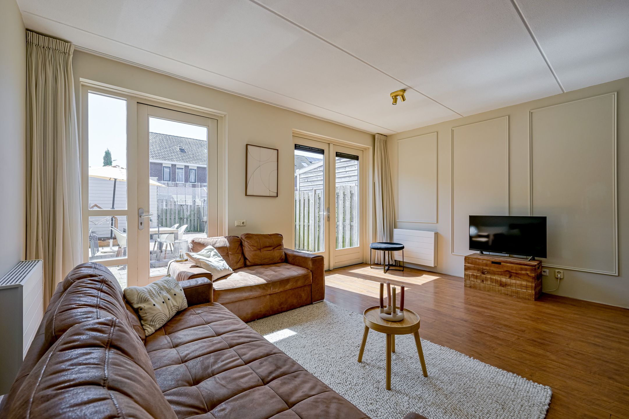 Spacious Five-Bedroom Terraced Home with Sunny Southeast-Facing Garden in Family-Friendly Neighborhood — 9