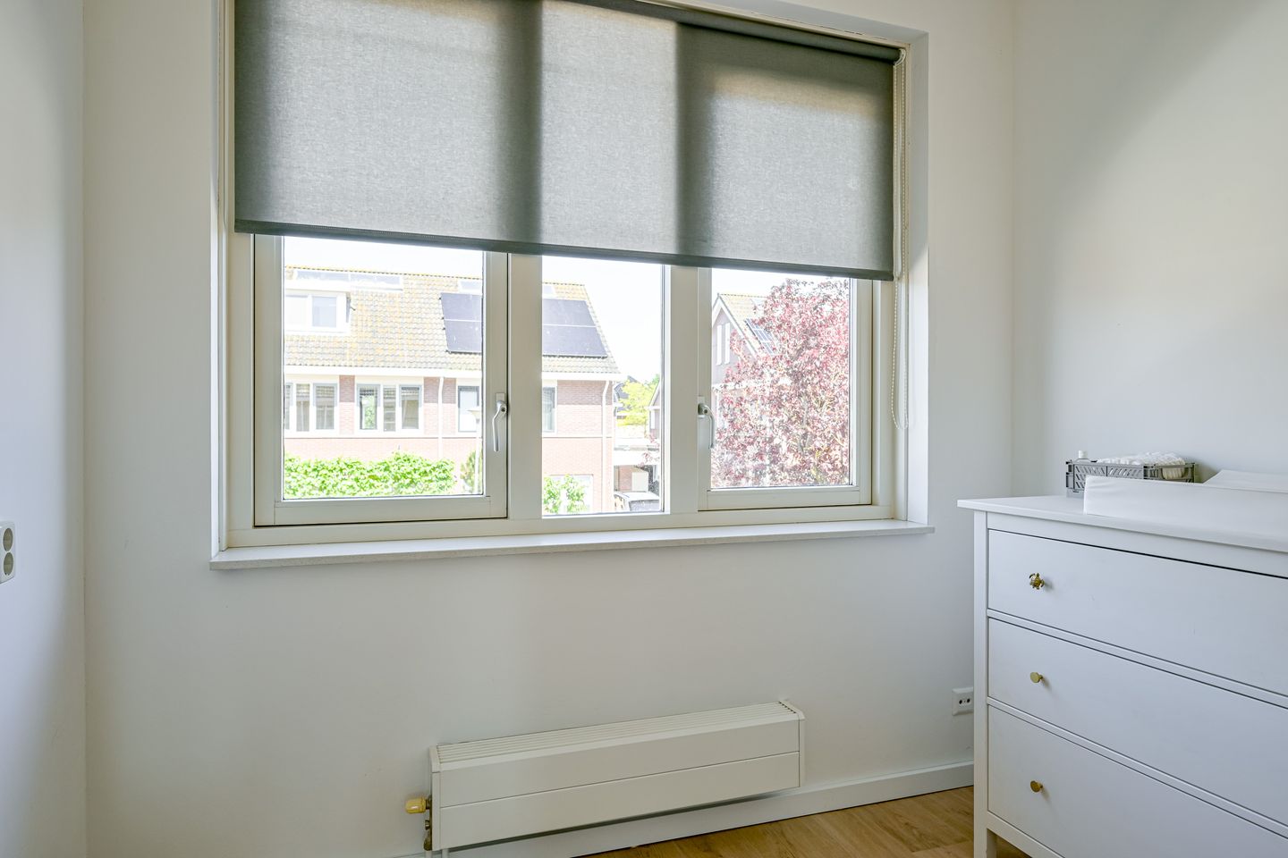 Spacious Five-Bedroom Terraced Home with Sunny Southeast-Facing Garden in Family-Friendly Neighborhood — 20