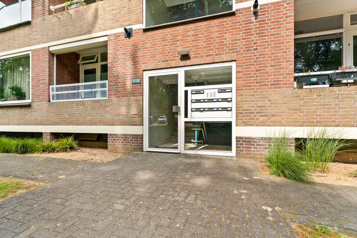 Photo 2 of Rentmeesterlaan 8