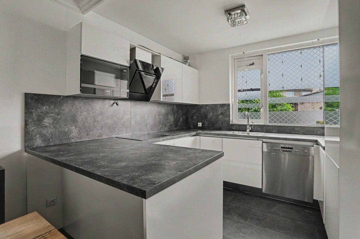 Photo 10 of Veluwehof 92