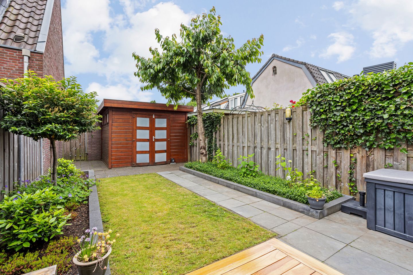 Modern Energy-Efficient Family Home in Central Bussum — 35