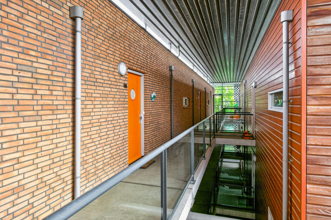 Spacious Apartment with Water View and Three Bedrooms in Fokkesteeg — 26