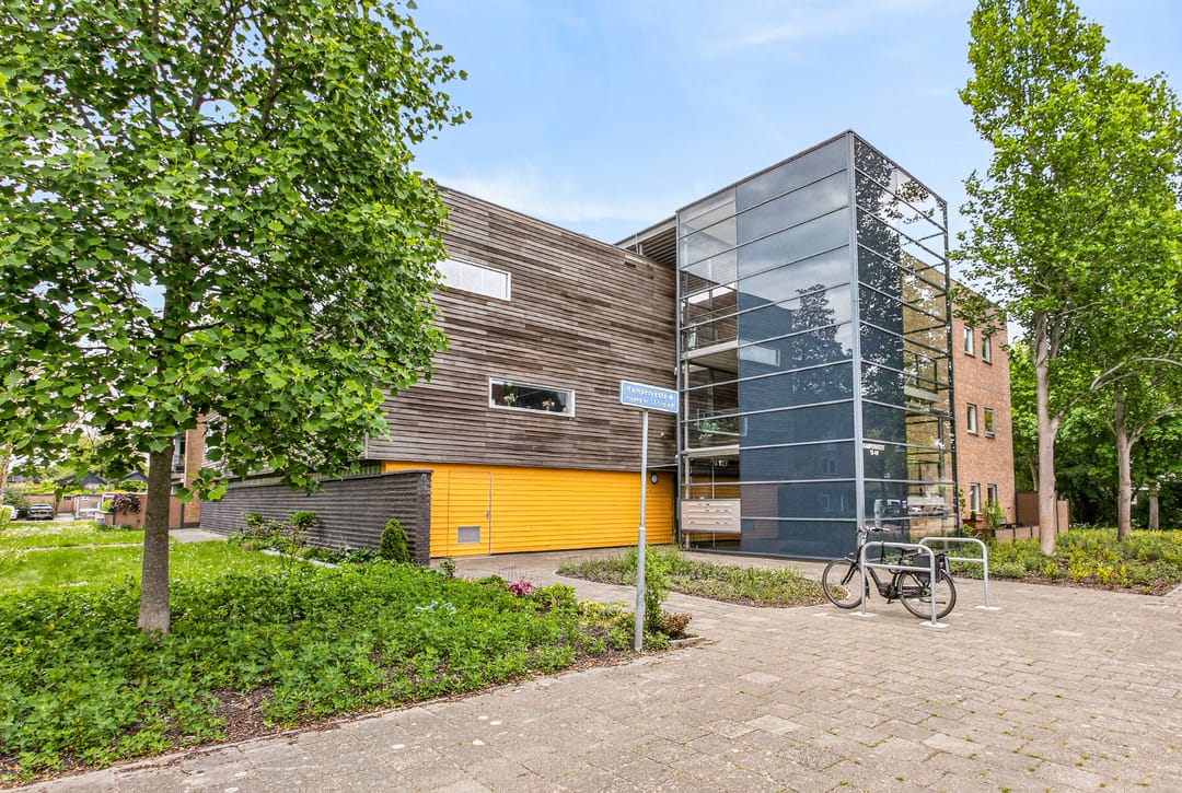 Spacious Apartment with Water View and Three Bedrooms in Fokkesteeg — 28