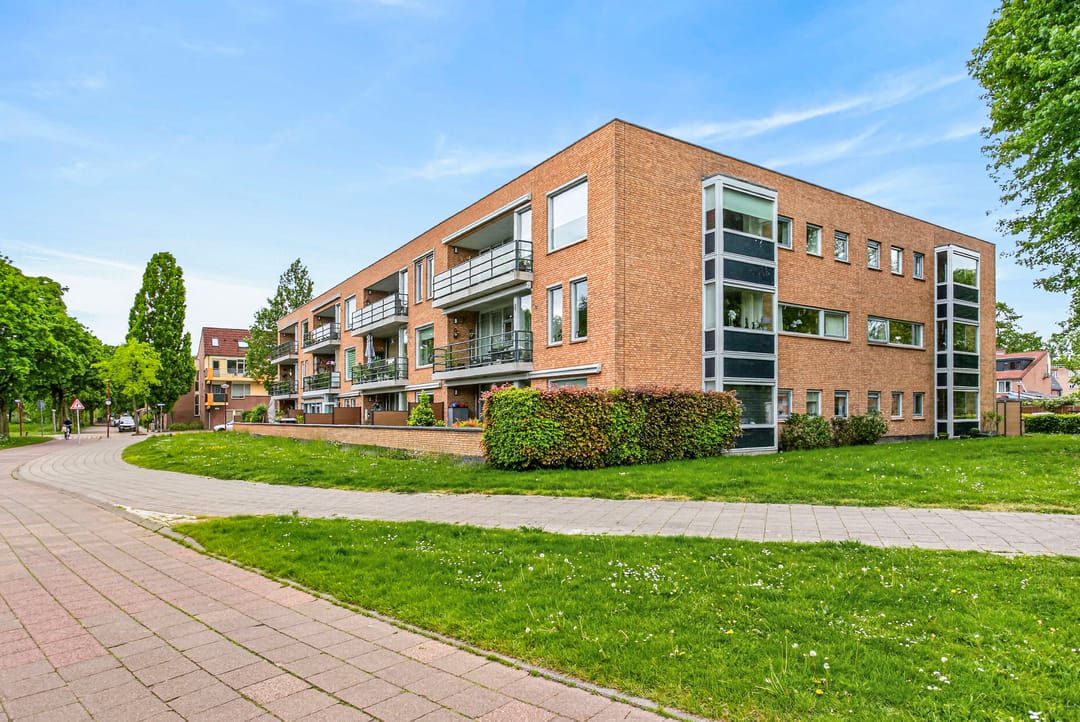 Spacious Apartment with Water View and Three Bedrooms in Fokkesteeg — 31