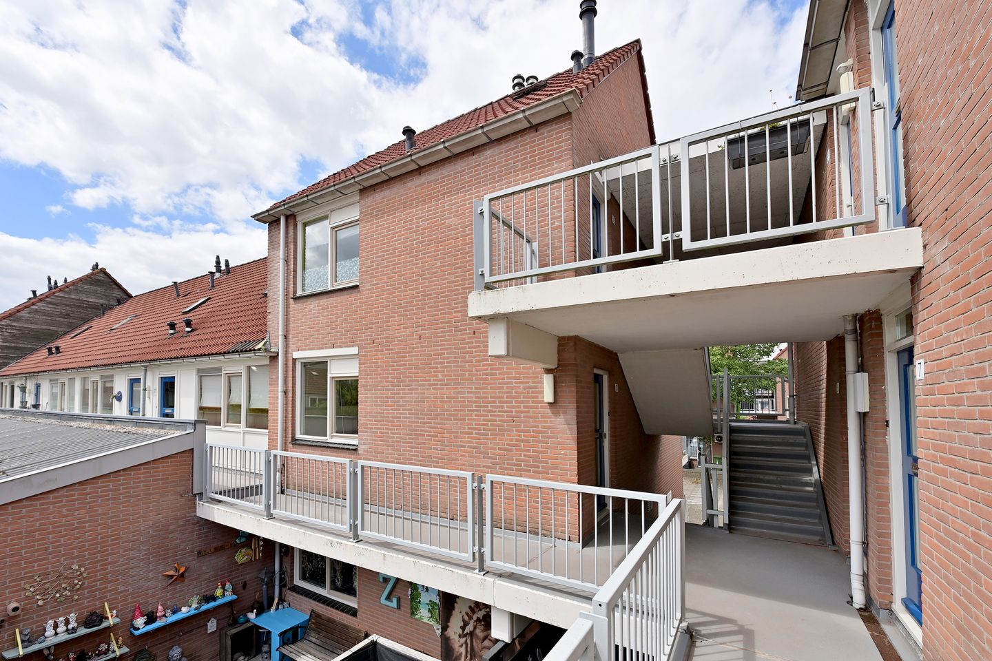 Light and Modern Apartment in Popular Bovenmaat-Noord Neighborhood — 10