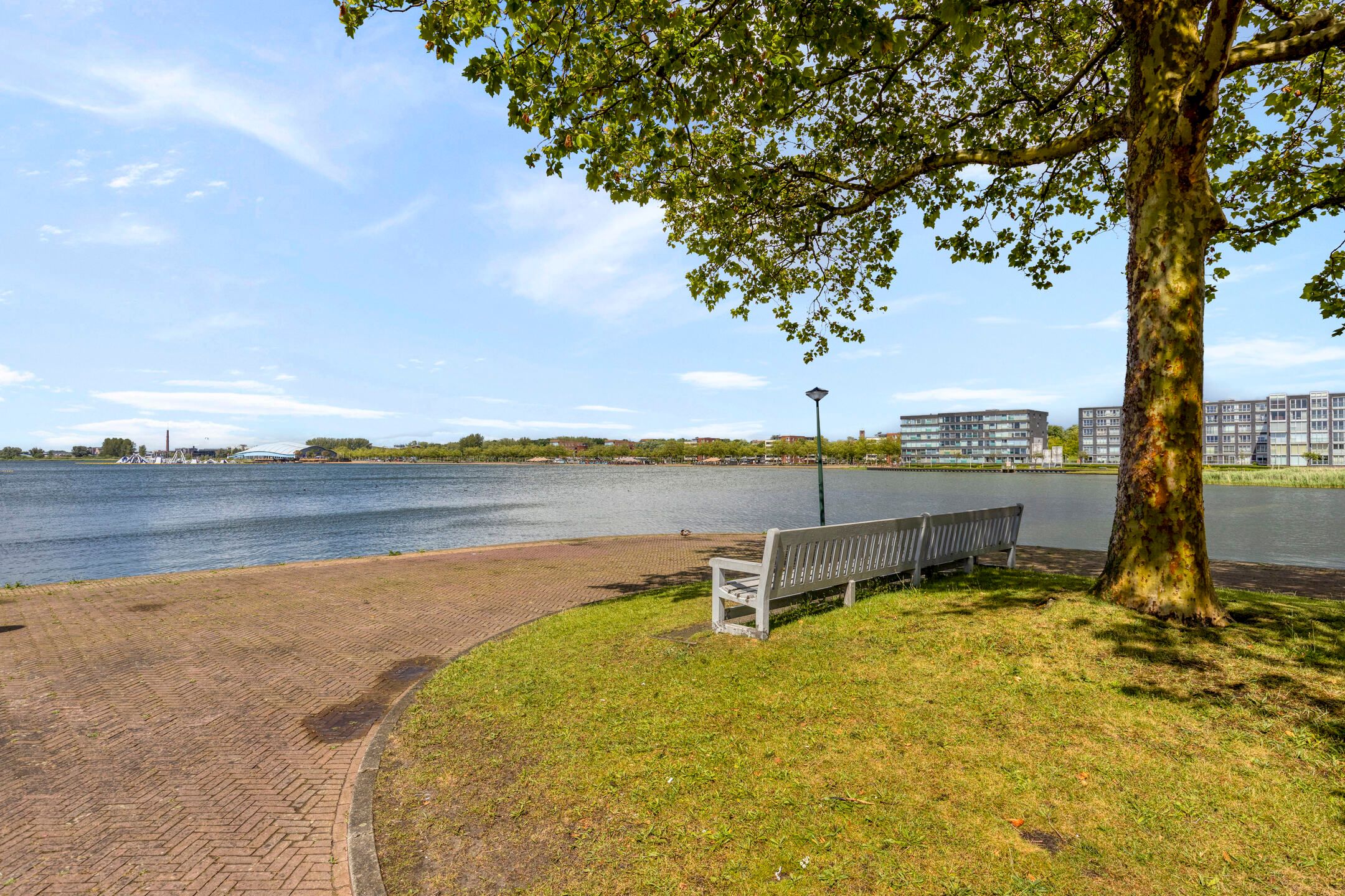 Spacious Ground Floor Apartment with Loggia and Balcony Near the Water — 36