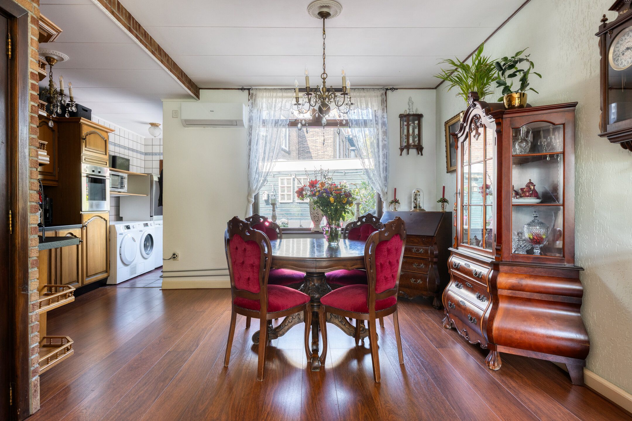 Characterful Terraced Home in Haarlem's Indische Buurt — 9