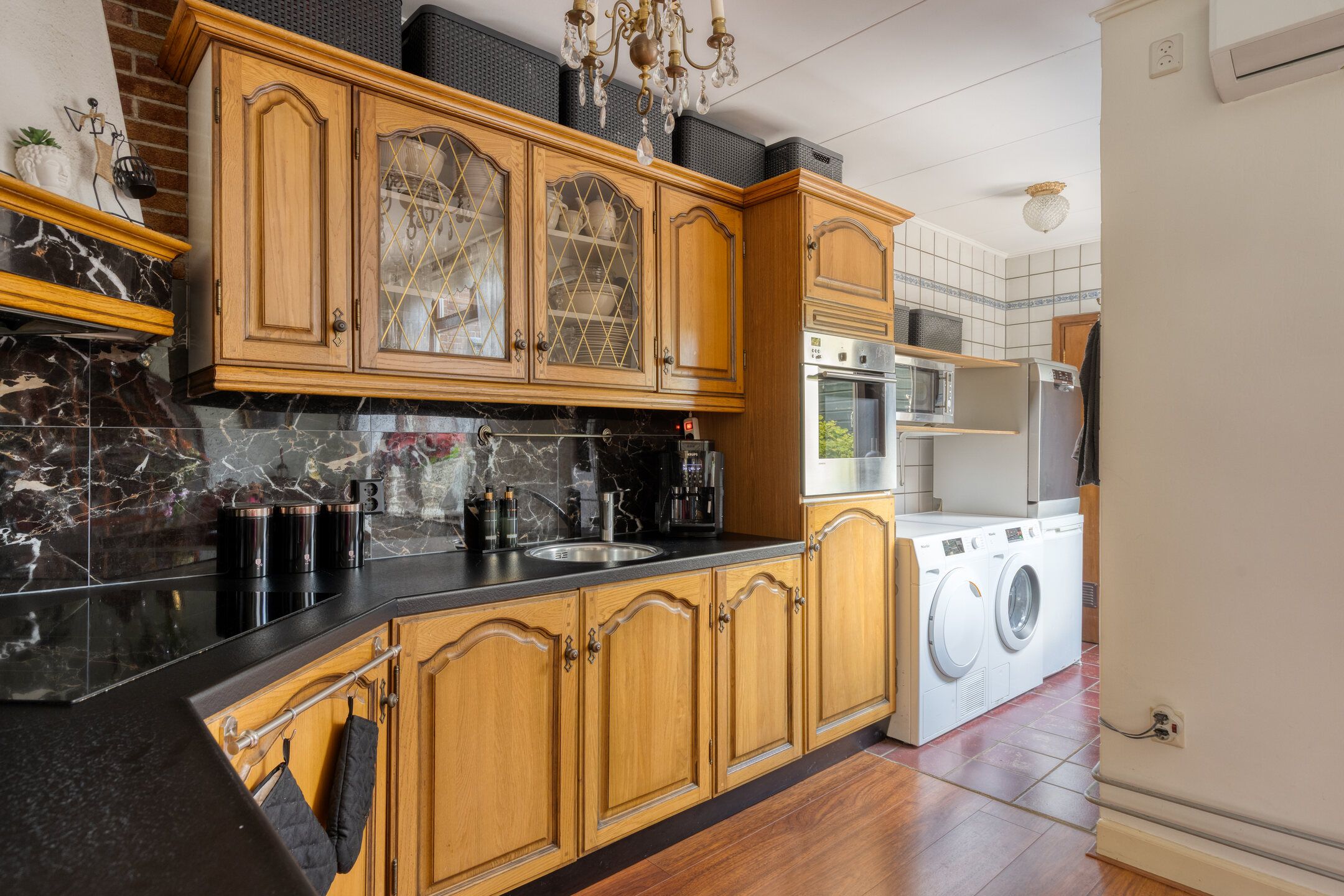 Characterful Terraced Home in Haarlem's Indische Buurt — 12