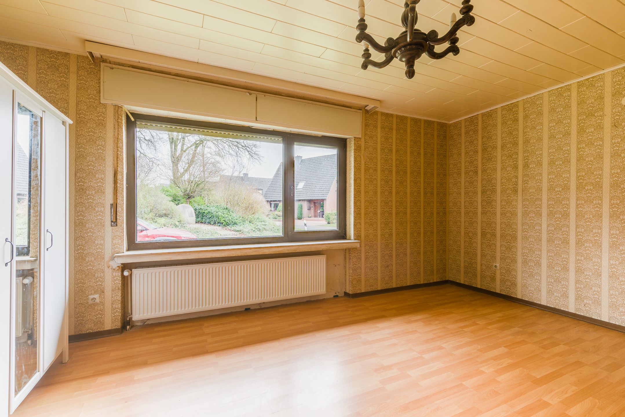 Spacious Detached Home with Double Living Potential in Quiet Geeste — 12