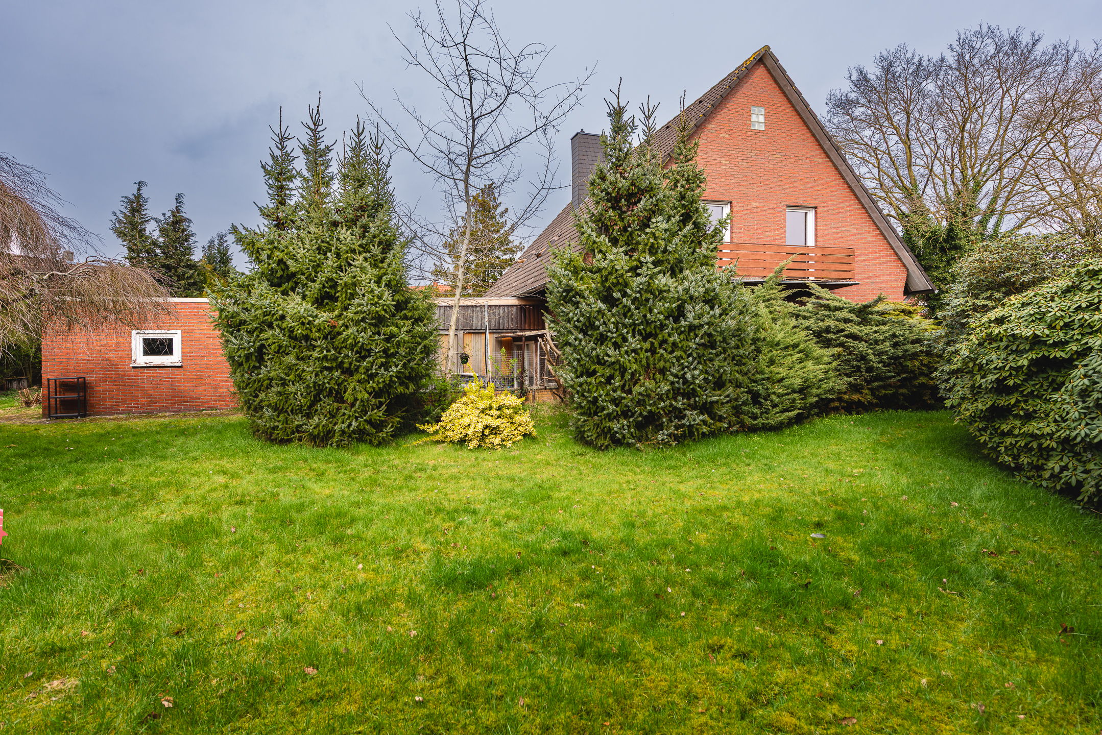 Spacious Detached Home with Double Living Potential in Quiet Geeste — 30