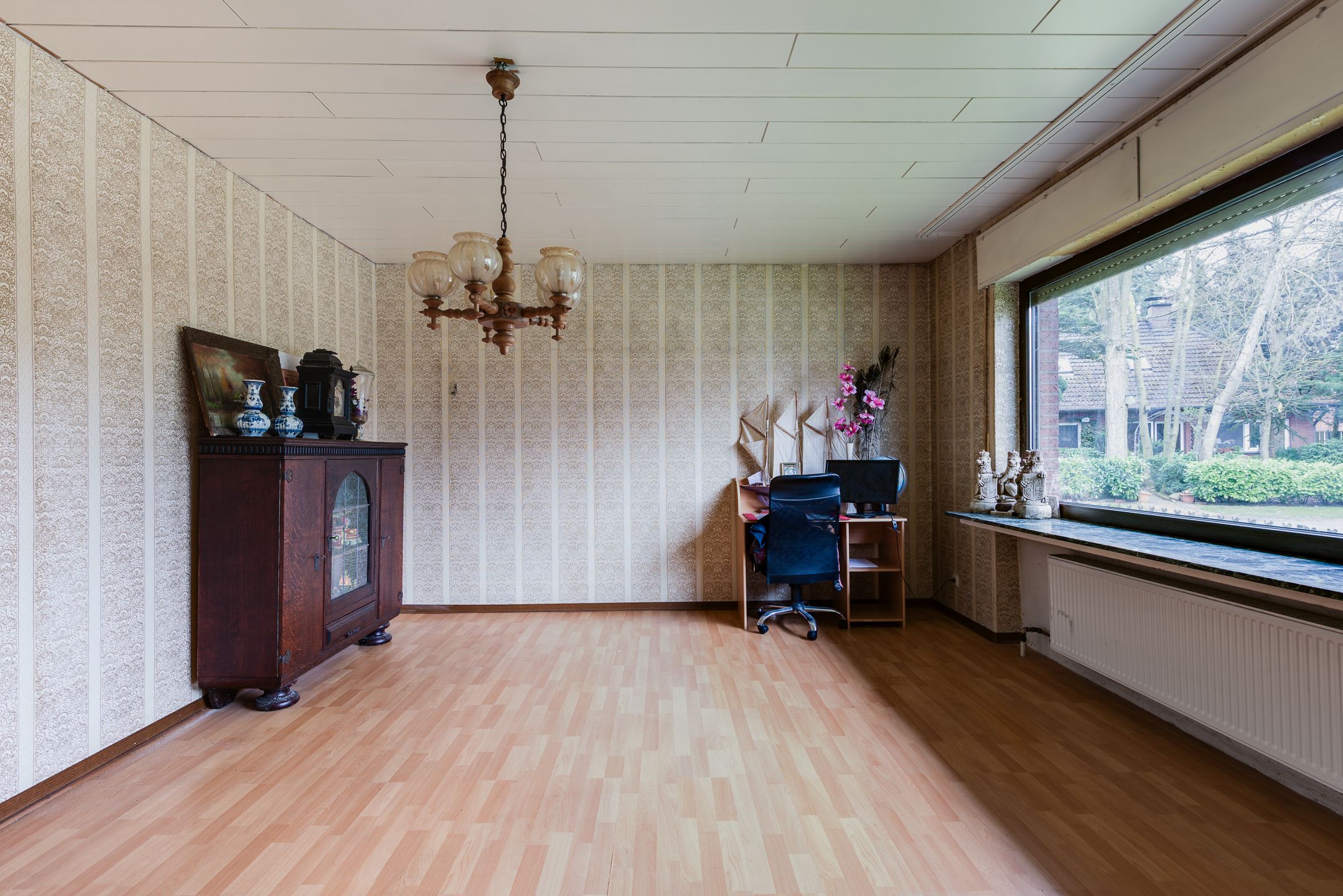 Spacious Detached Home with Double Living Potential in Quiet Geeste — 9