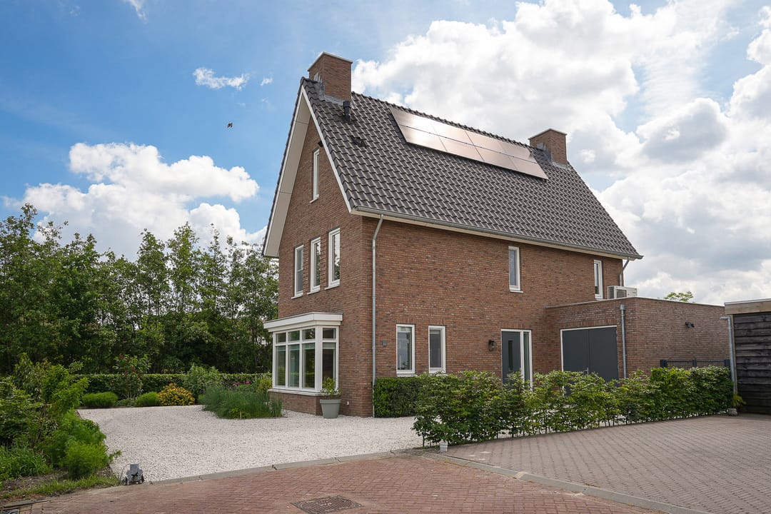 Modern Detached Family Home with South-Facing Garden Near De Gouden Ham