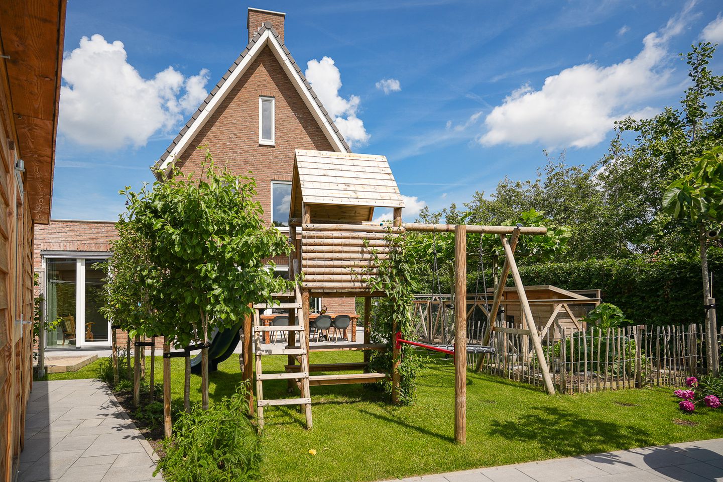 Modern Detached Family Home with South-Facing Garden Near De Gouden Ham — 34