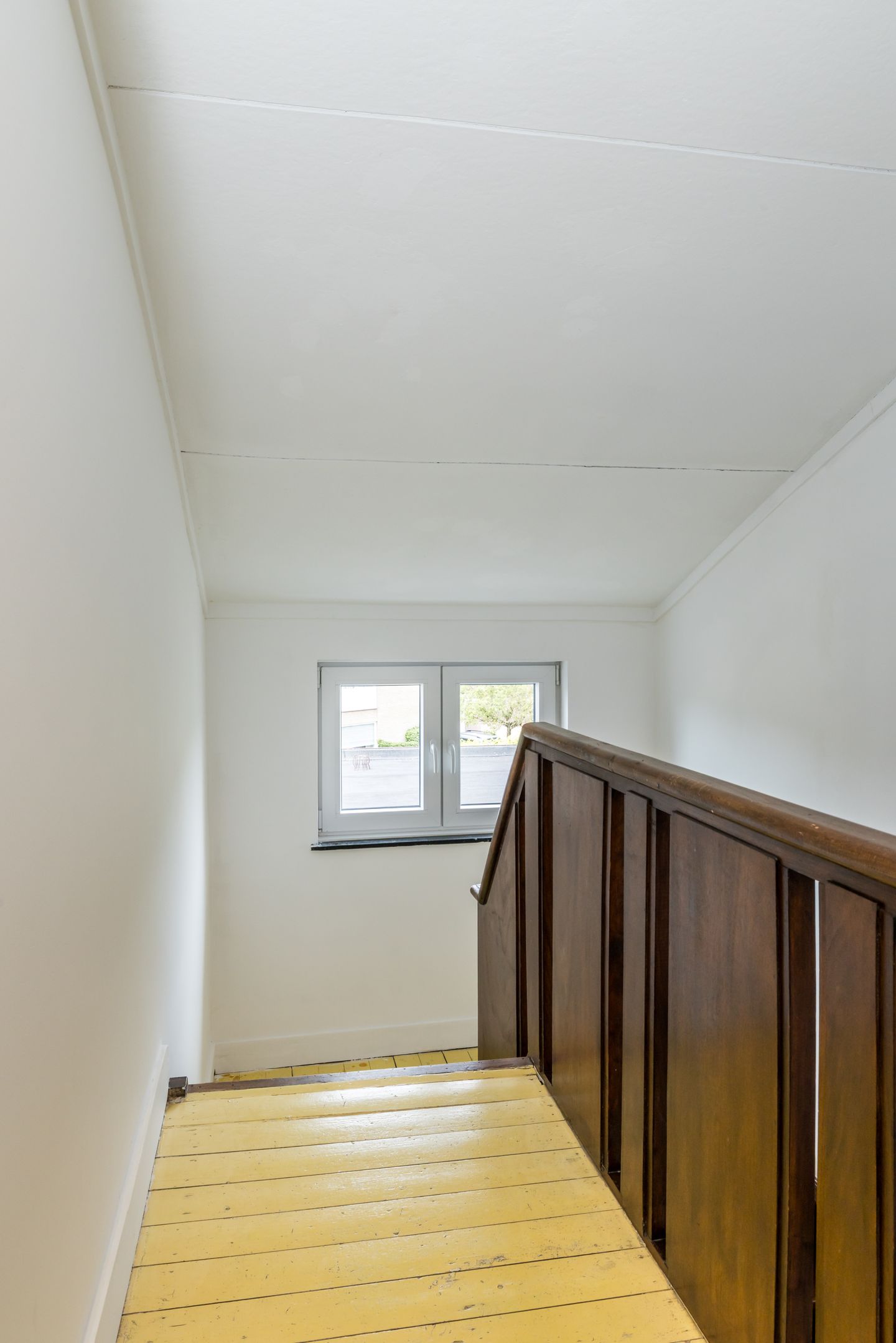 Photo 34 of Provincialeweg Zuid 9