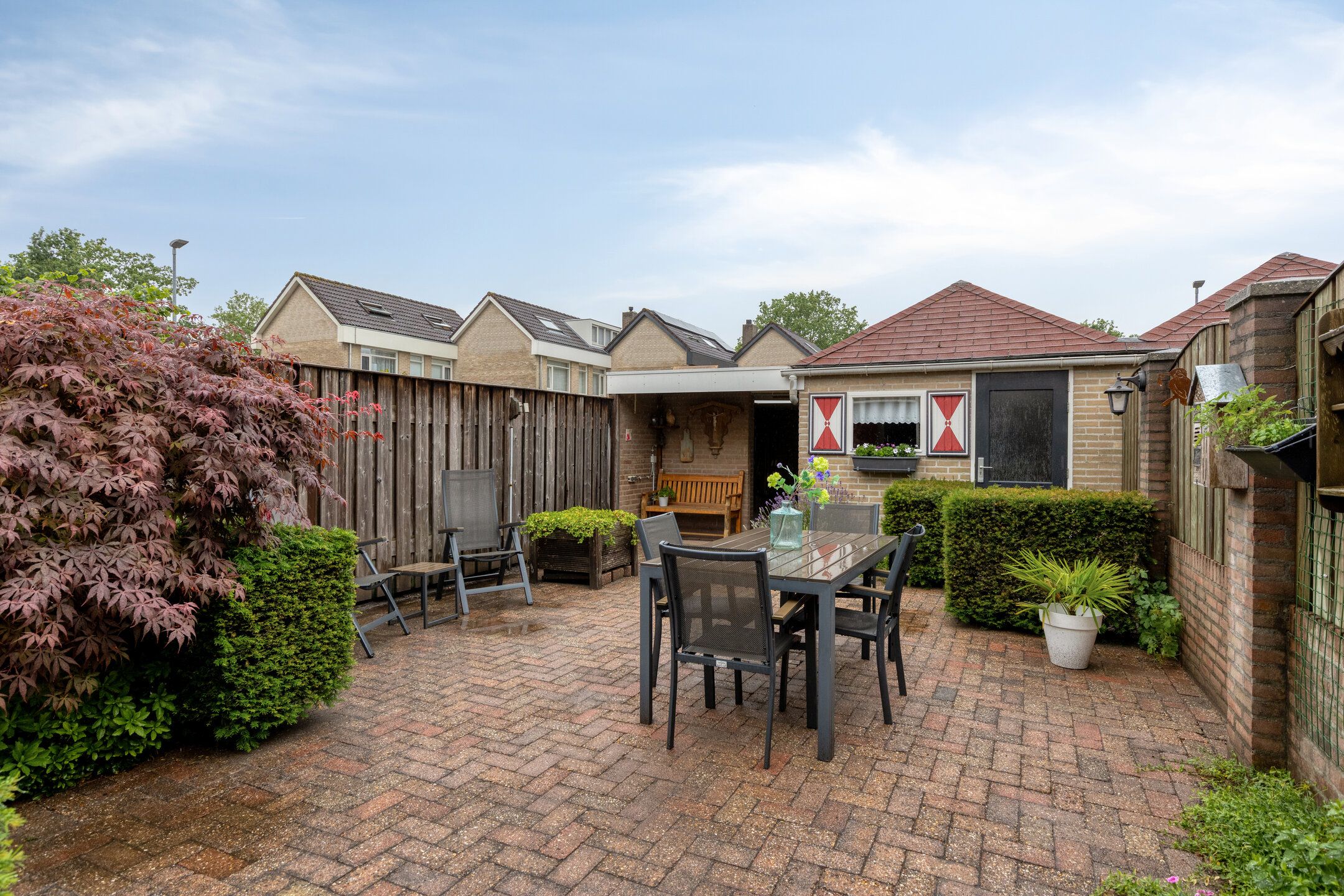 Spacious Family Home with Garden and Free-Standing Garage in Quiet Uden Neighborhood — 33