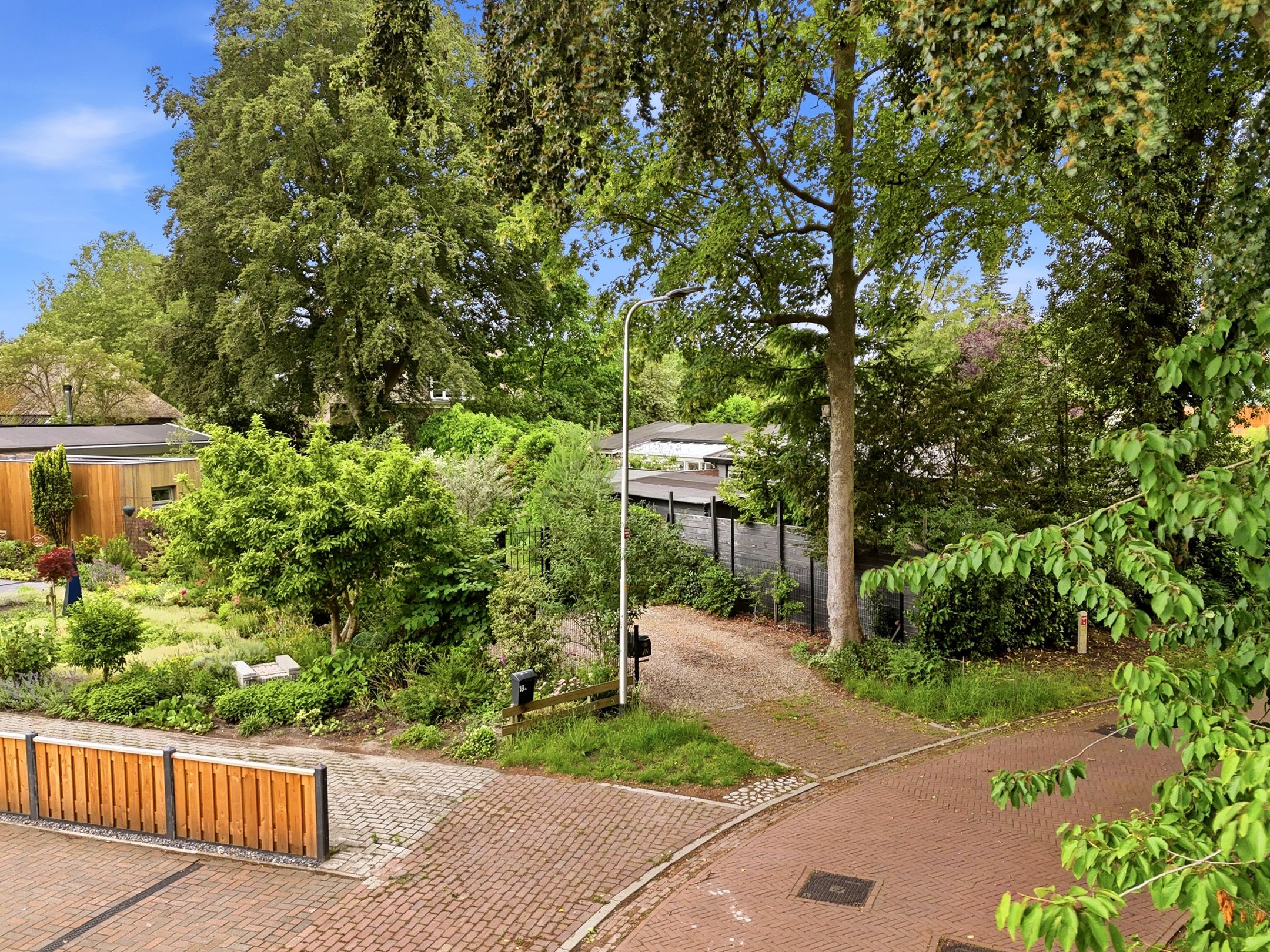 Fully Renovated Bungalow with South-Facing Garden and Basement in Quiet Eefde — 57