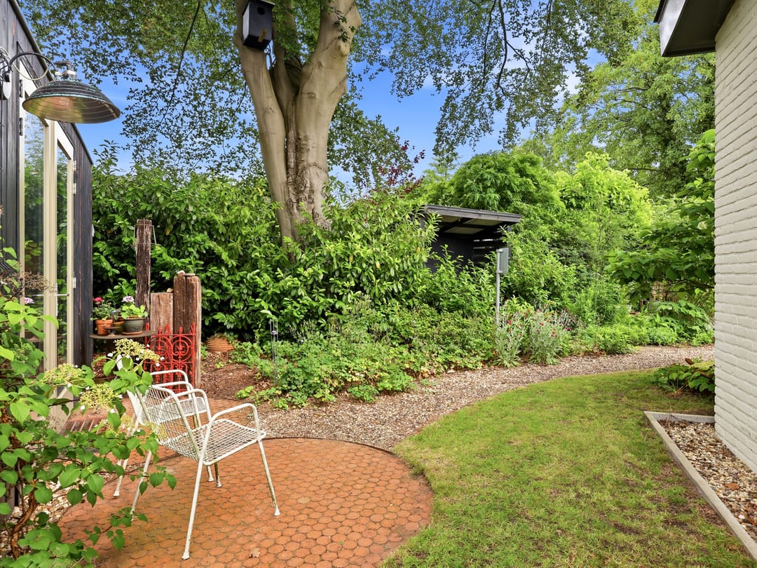 Fully Renovated Bungalow with South-Facing Garden and Basement in Quiet Eefde — 43