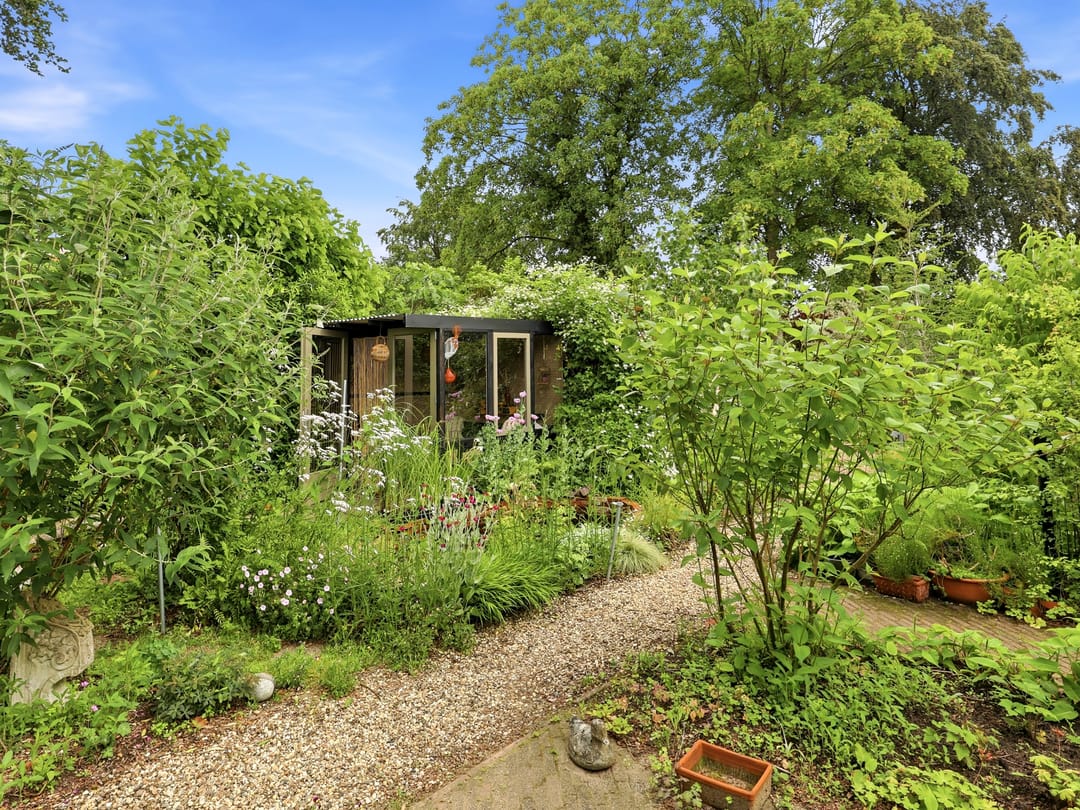 Fully Renovated Bungalow with South-Facing Garden and Basement in Quiet Eefde — 52