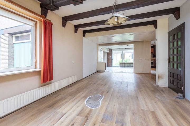 Tussenwoning te koop: Marsstraat 16, Aalsmeer
