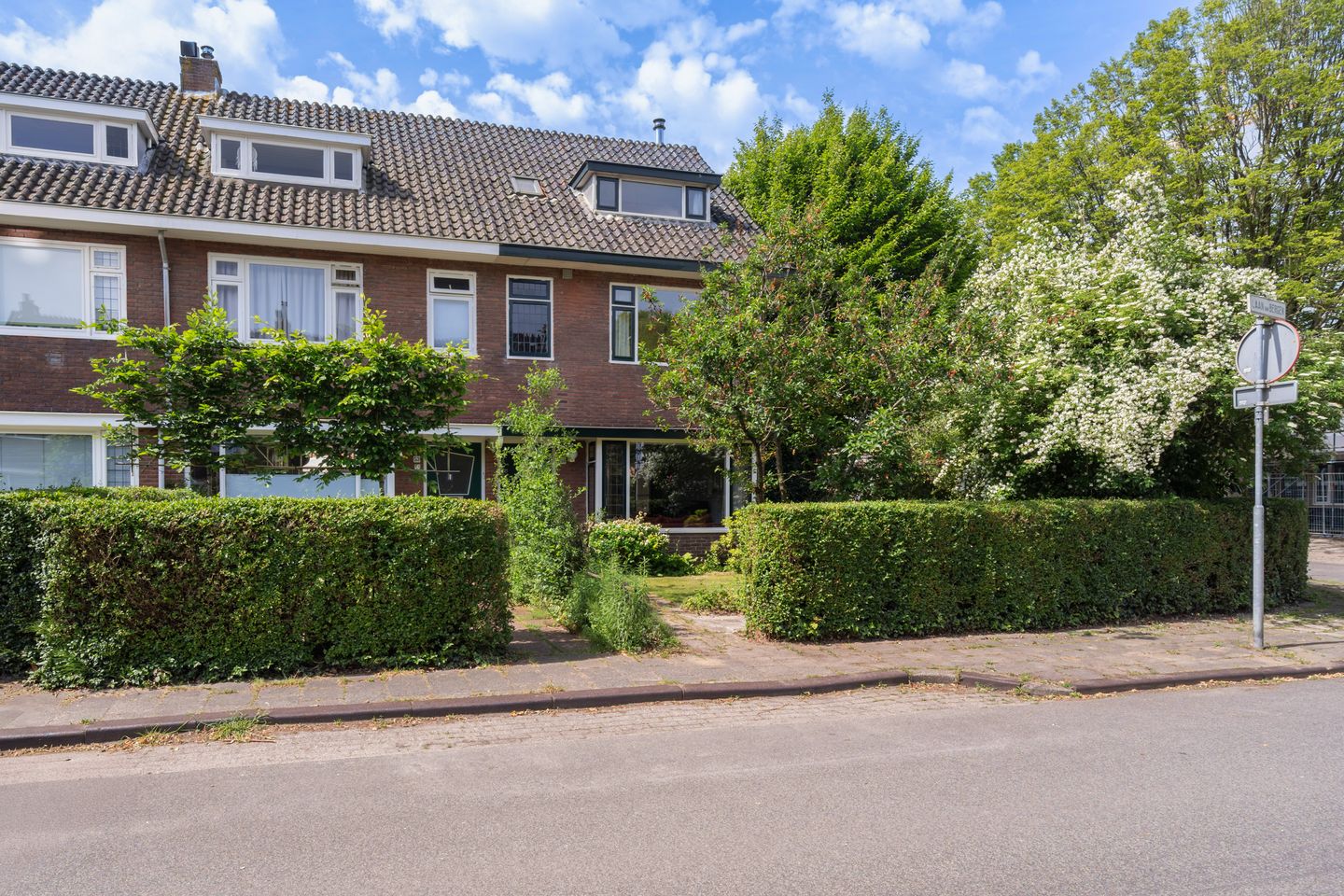Photo 1 of Laan van Bergen 55