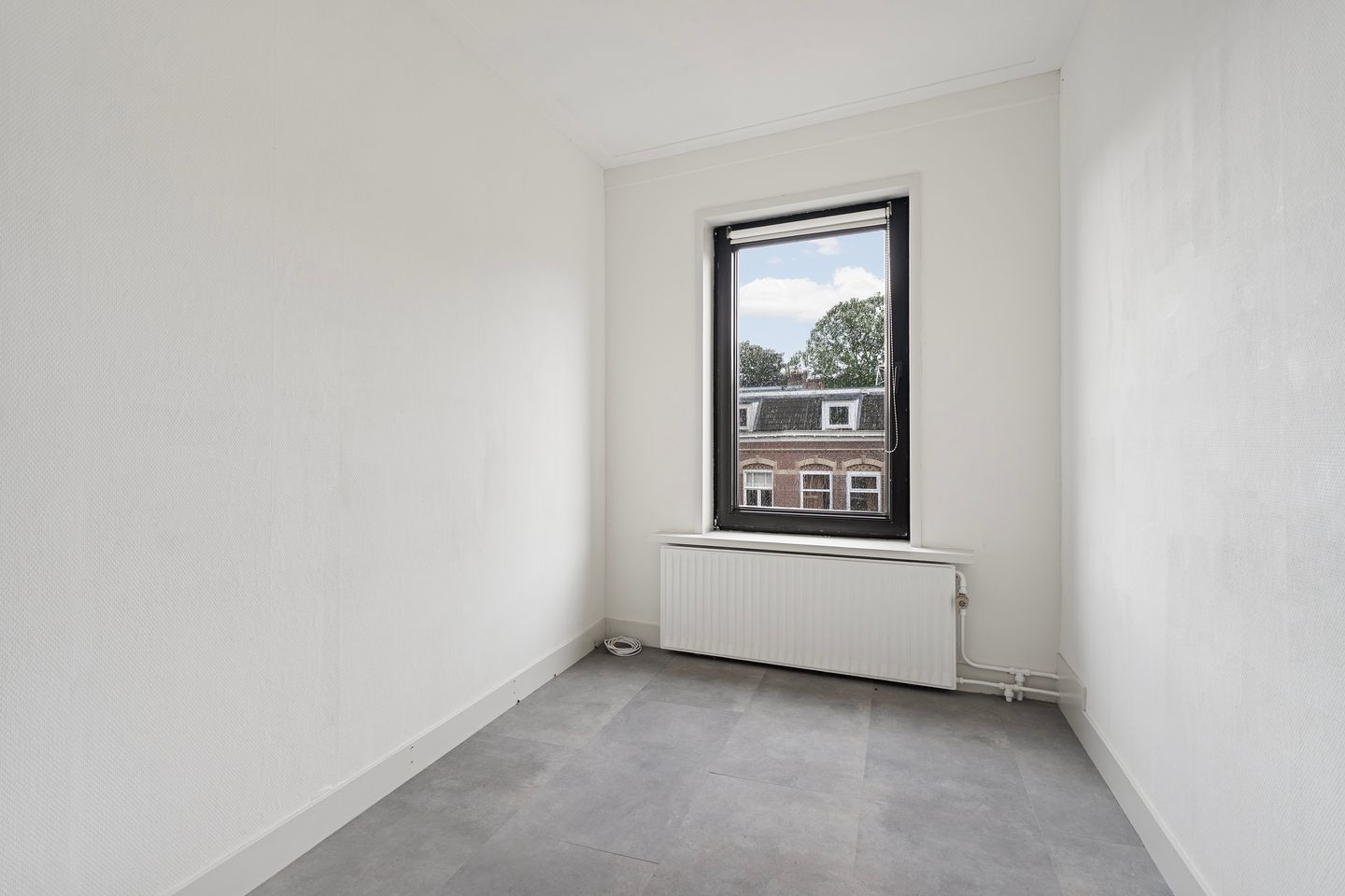 Photo 35 of Burgemeester Weertsstraat 38