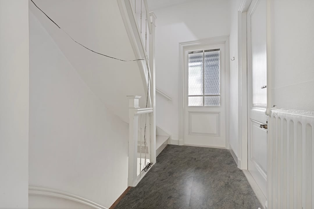 Photo 16 of Burgemeester Weertsstraat 38