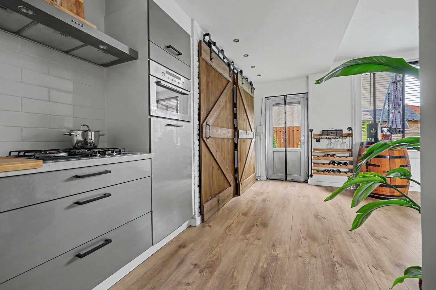 Spacious Terraced Home with West-Facing Garden in Waalwijk — 14