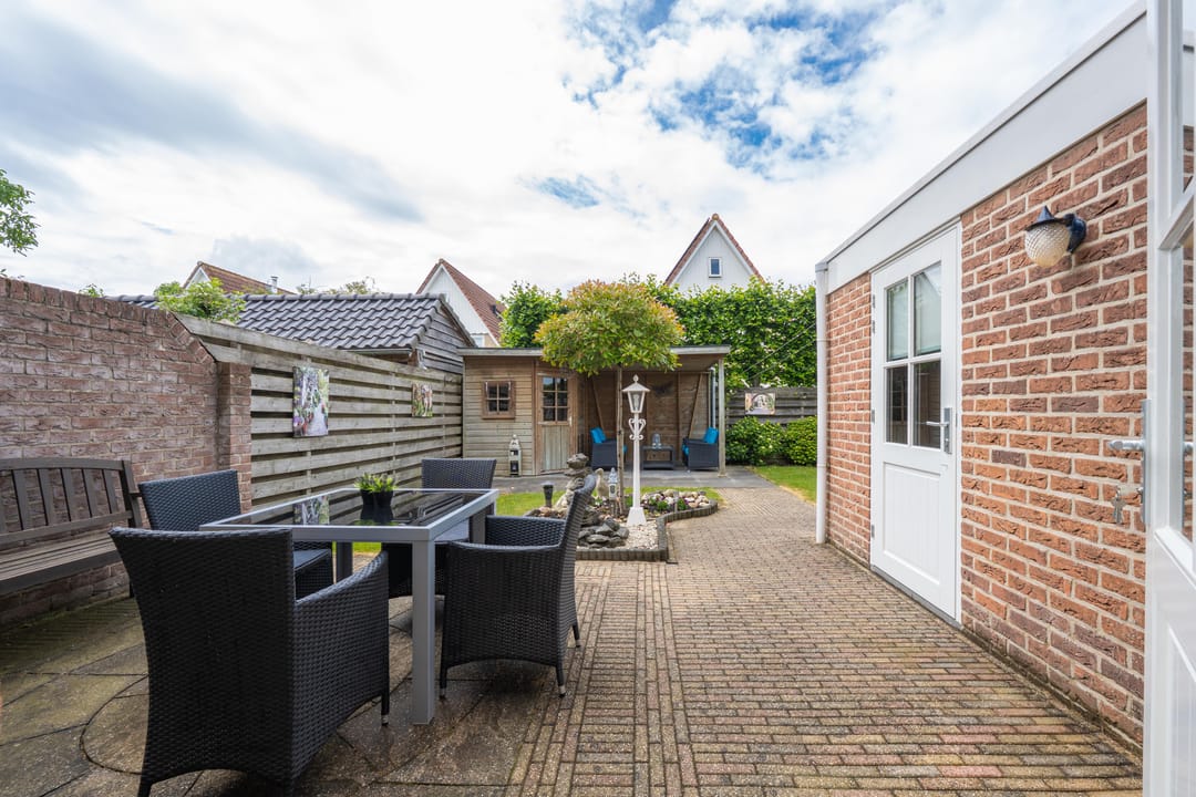 Spacious Half-Detached Home in Desirable Maurik — 26
