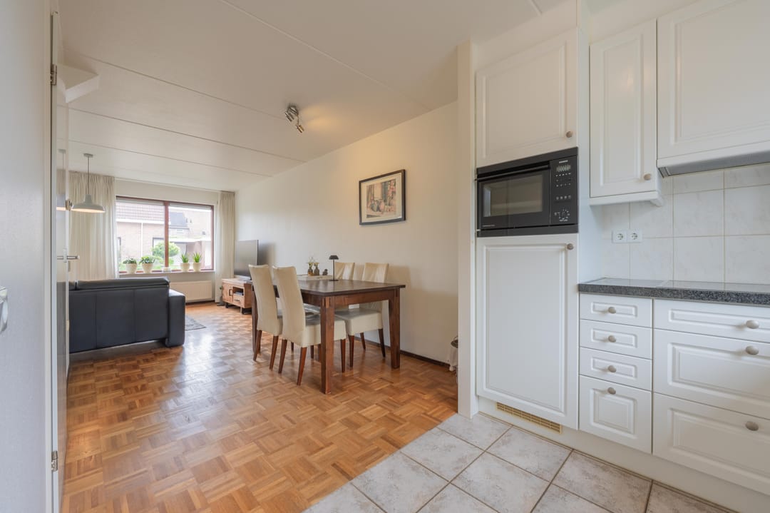 Spacious Half-Detached Home in Desirable Maurik — 23