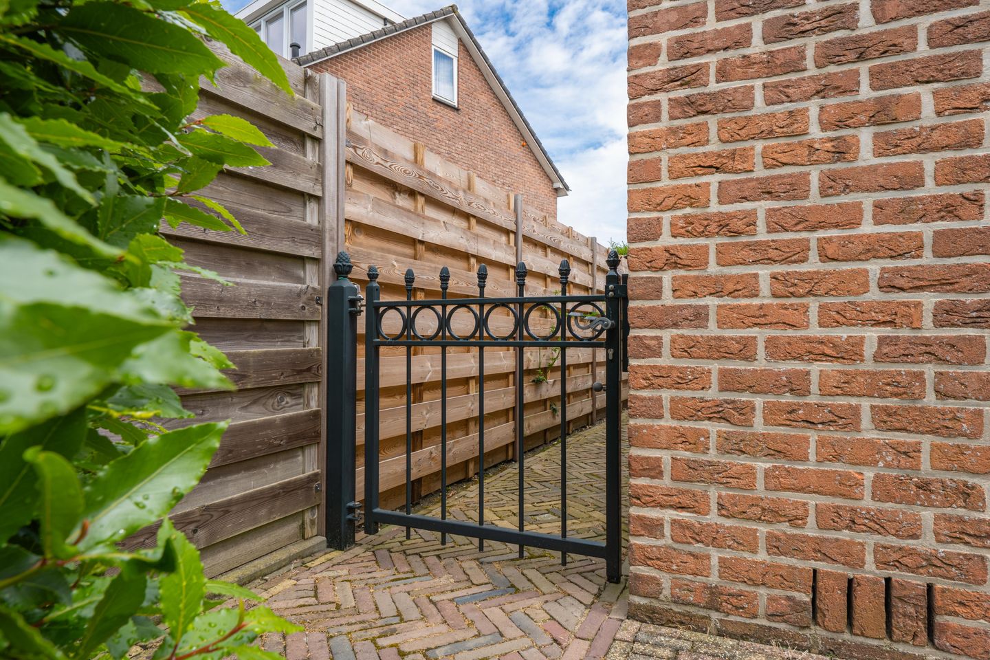 Spacious Half-Detached Home in Desirable Maurik — 35