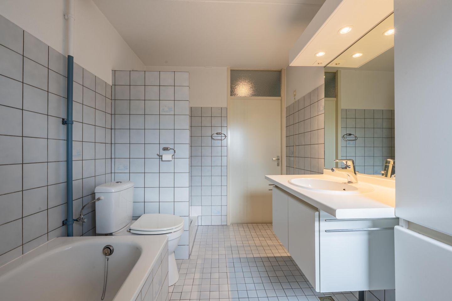 Spacious Half-Detached Home in Desirable Maurik — 49