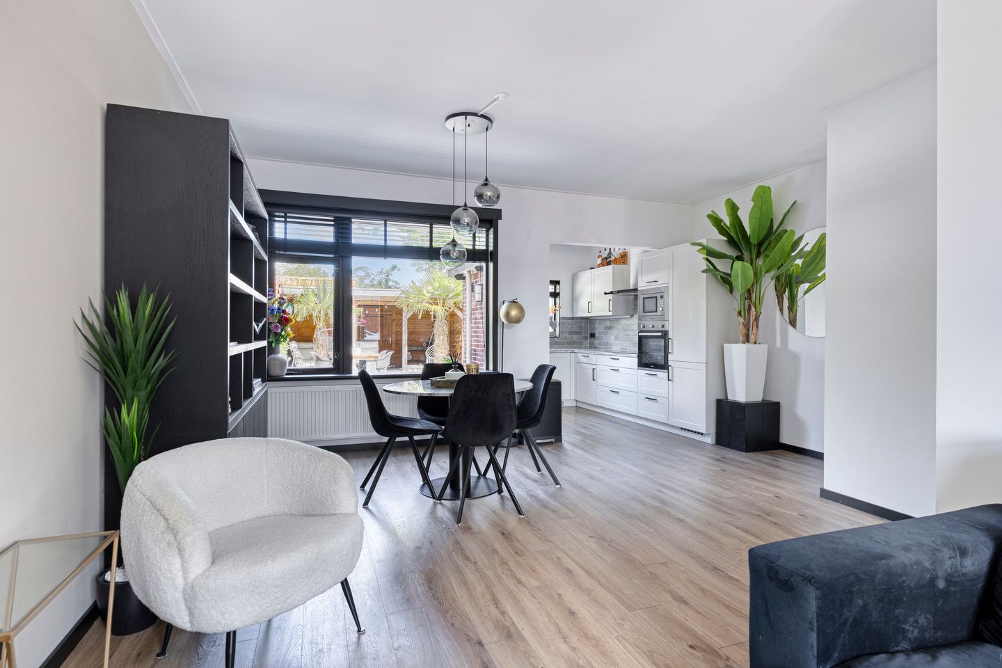 Foto 14 van Van Oldenbarneveltstraat 7