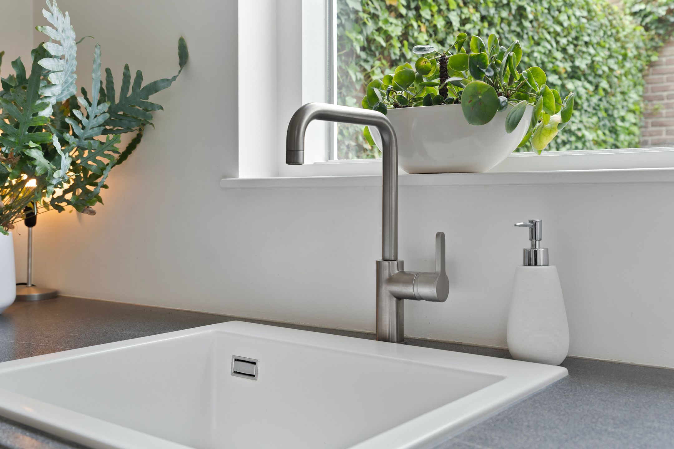 Characterful 1930s Townhouse with Original Details and Modern Comfort — 18