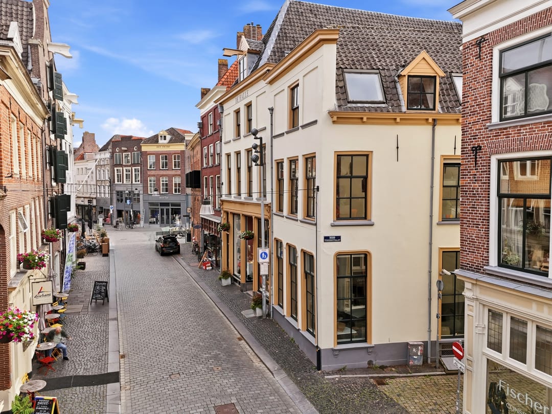 Historic Corner Apartment with Modern Renovation in Zutphen City Center — 8