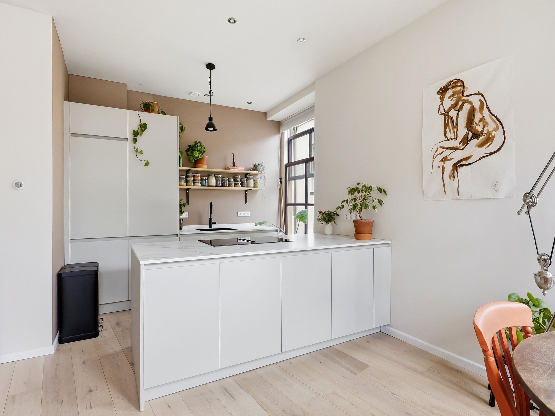 Historic Corner Apartment with Modern Renovation in Zutphen City Center — 12