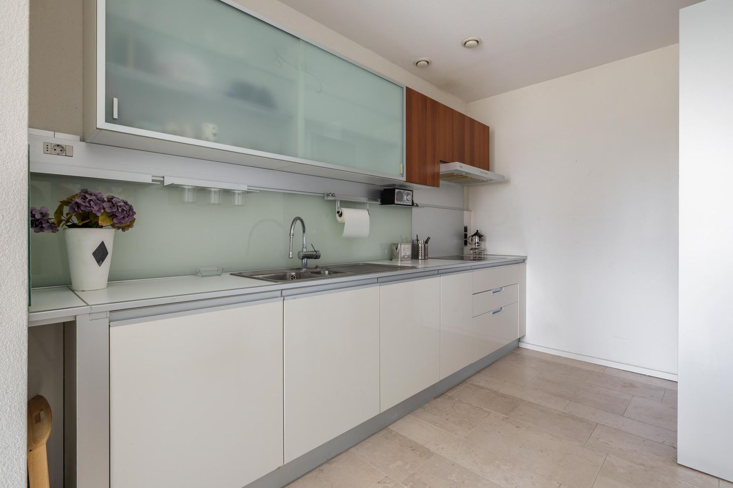 Spacious Maisonnette with Panoramic Golf Course Views in Teteringen — 25