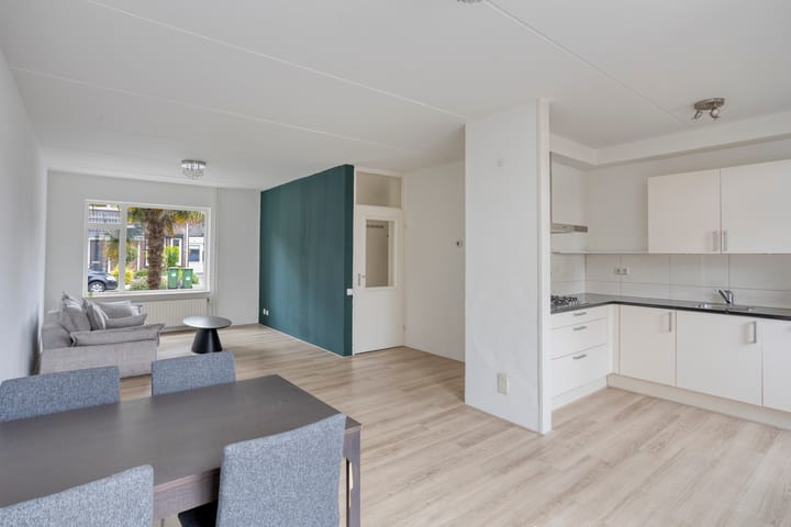 Photo 3 of Gen. Dempseystraat 22