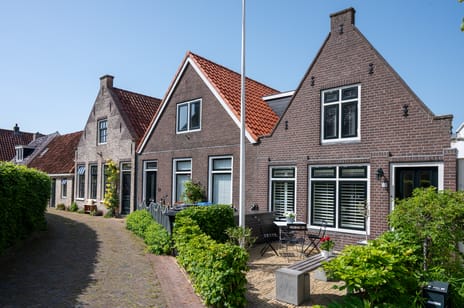 Tsjerkebuorren thumbnail