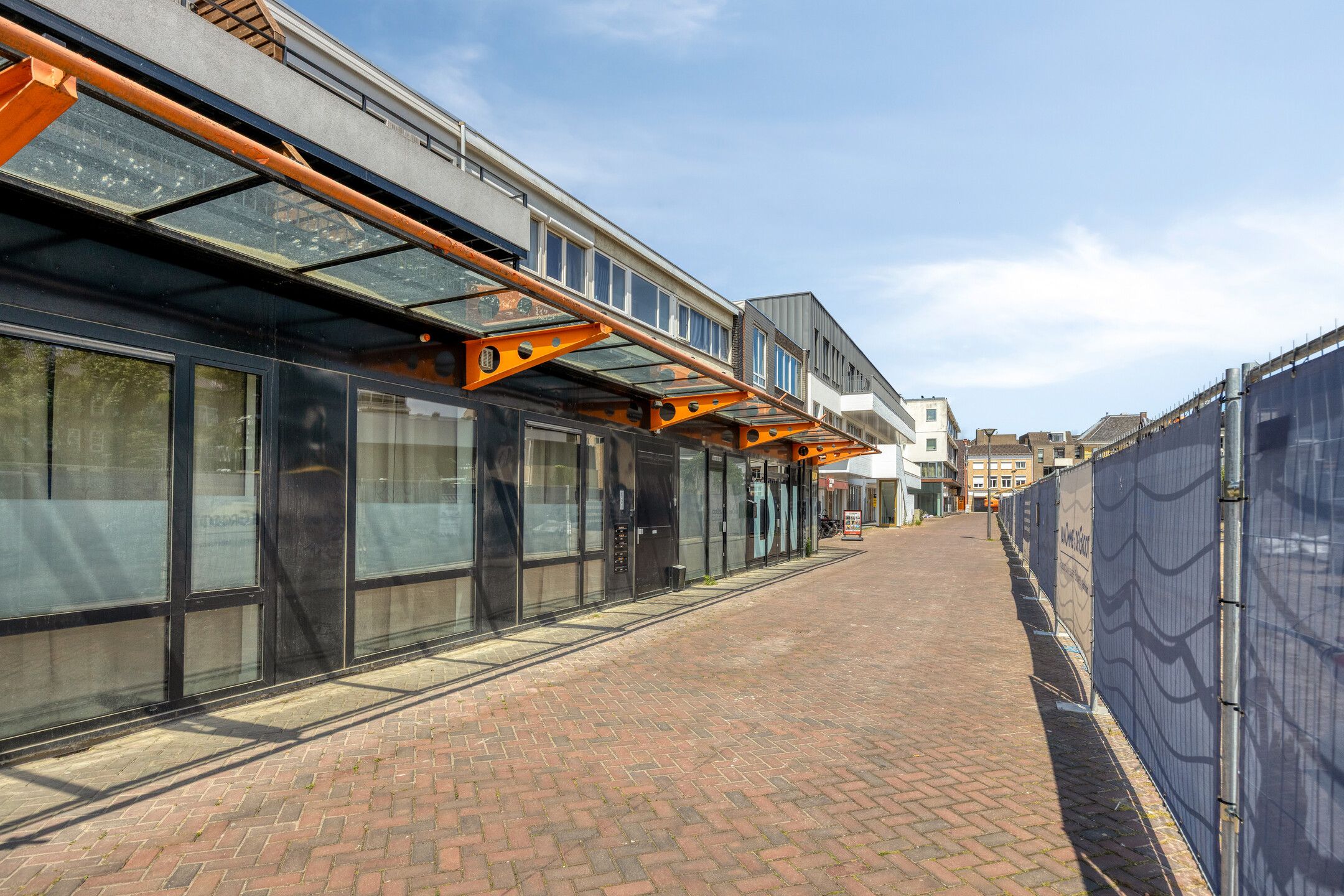 Sustainable and Move-In Ready Ground Floor Apartment with Garden in Central Roosendaal — 27