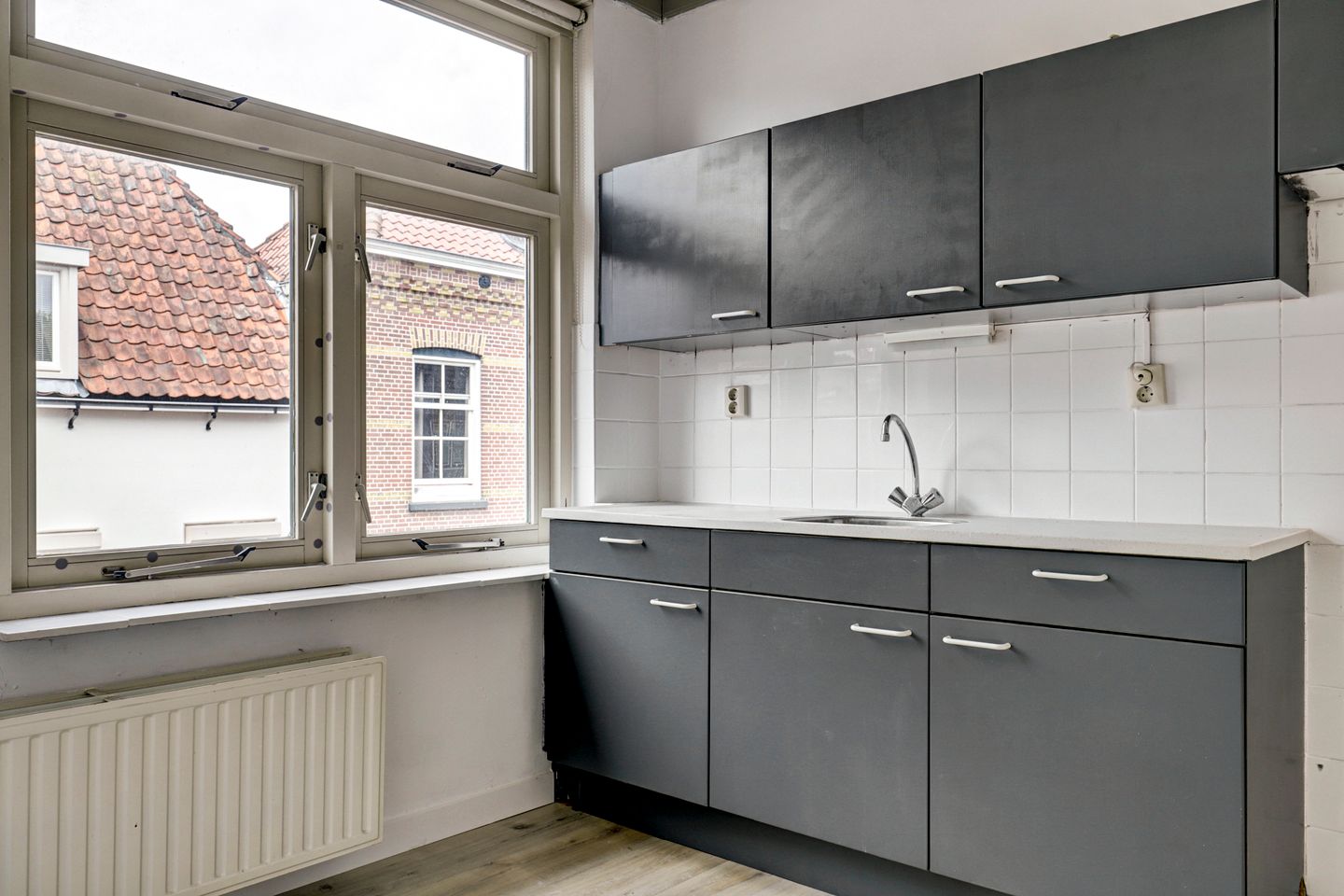 Photo 19 of Dordtsestraat 1-A