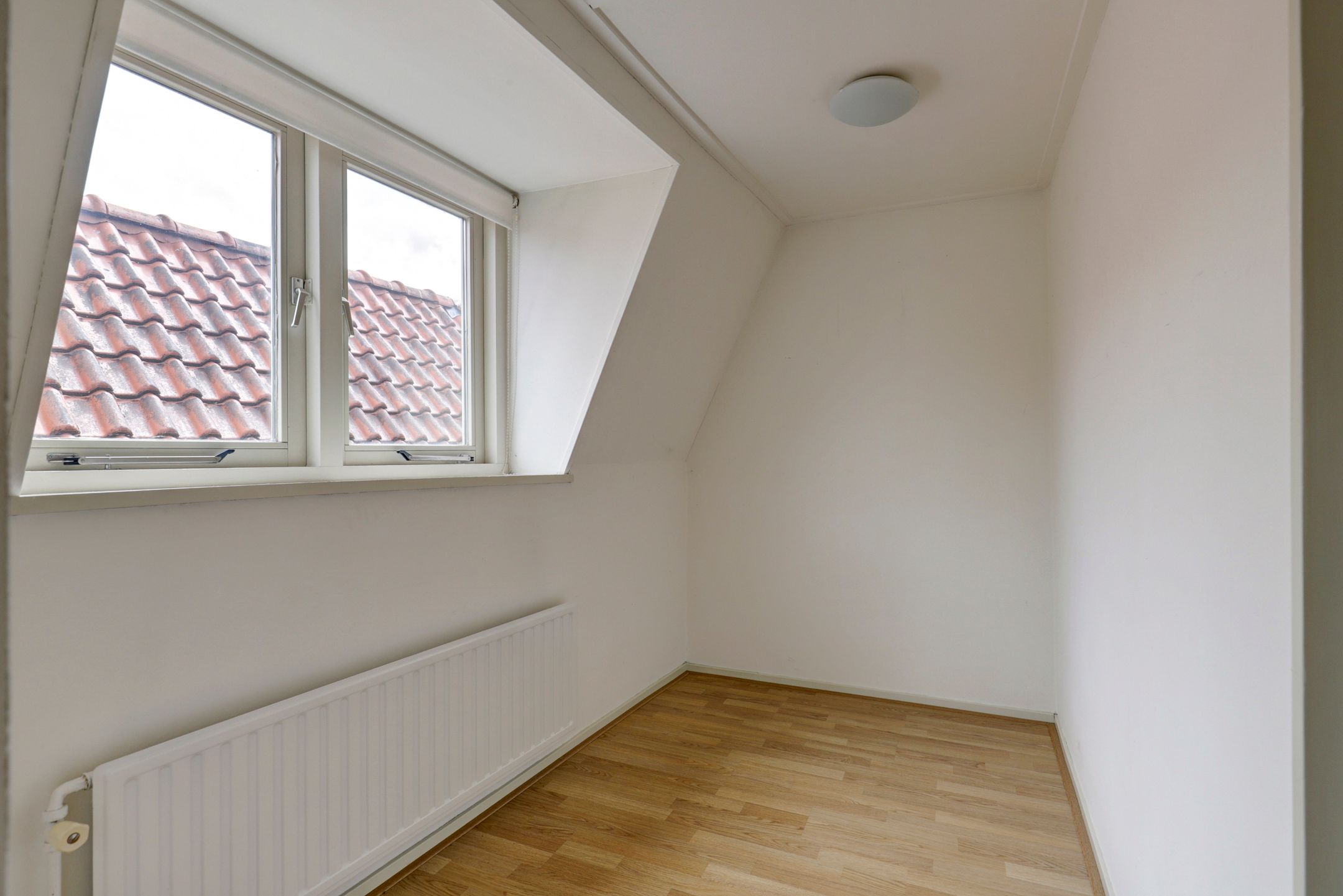 Photo 27 of Dordtsestraat 1-A