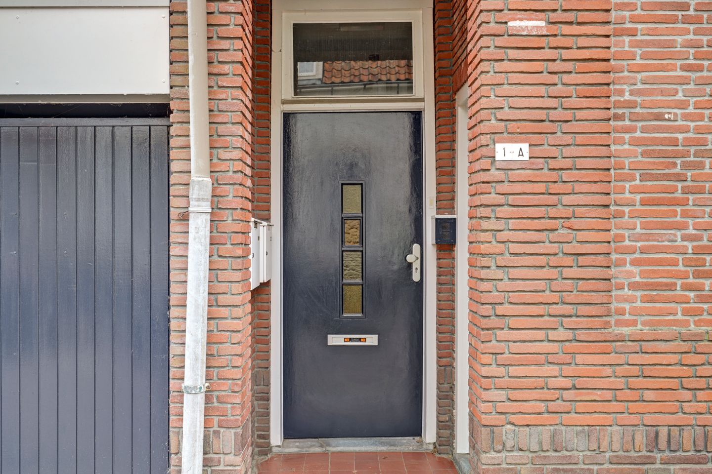 Photo 4 of Dordtsestraat 1-A