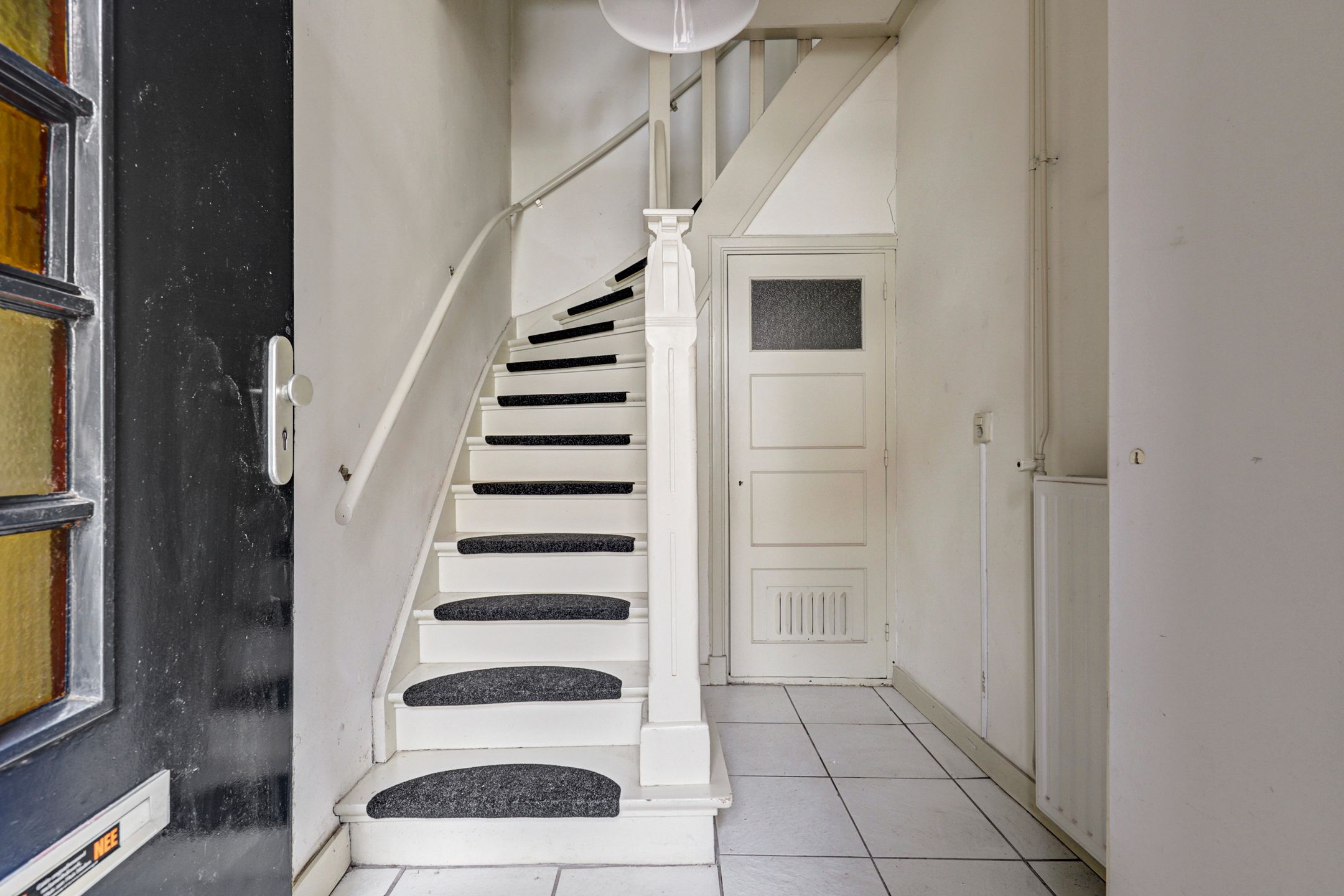Photo 6 of Dordtsestraat 1-A